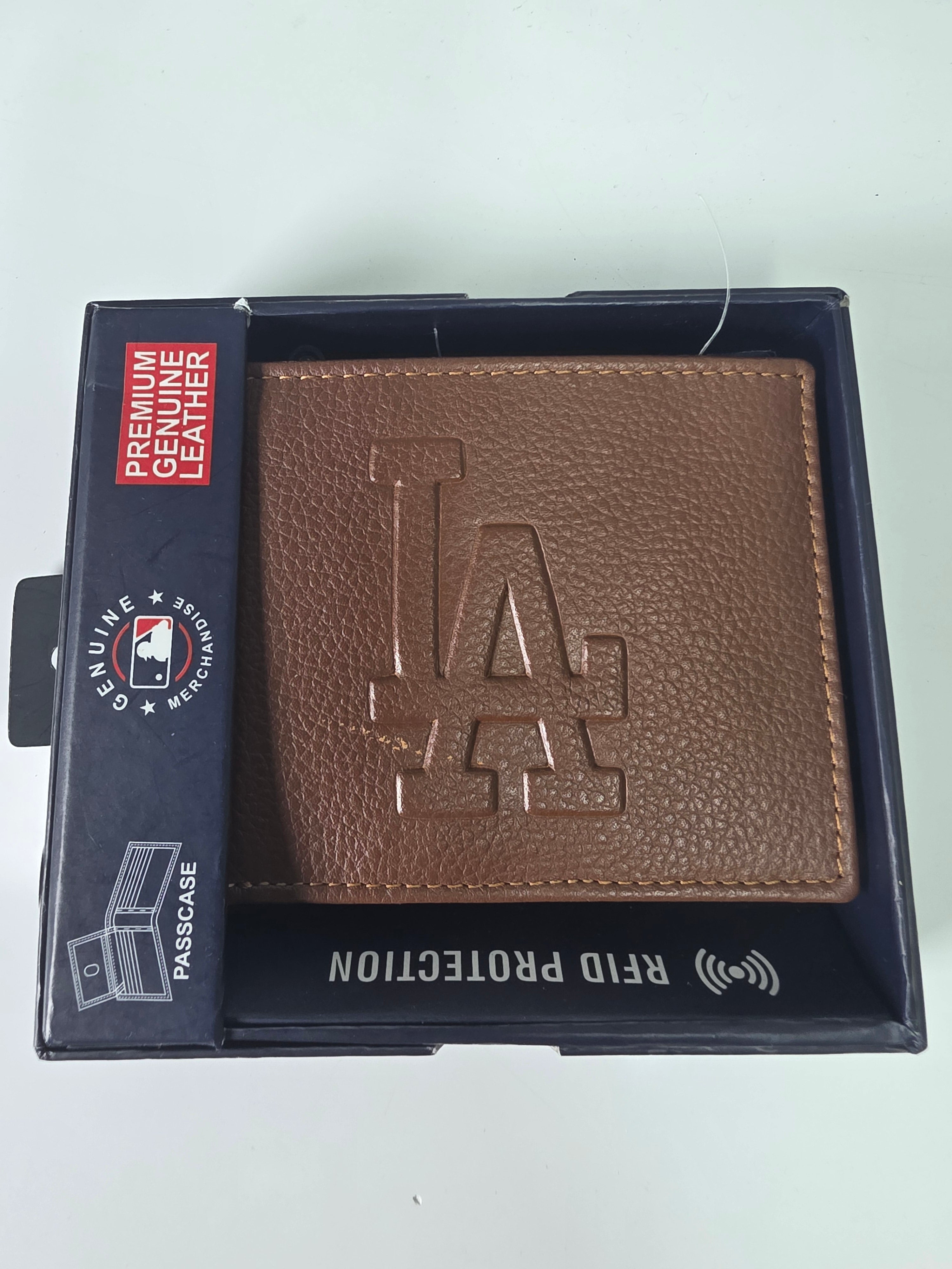LA wallet